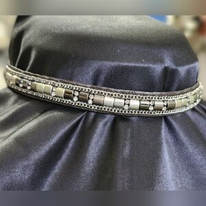Elegant Silver and Leather Choker